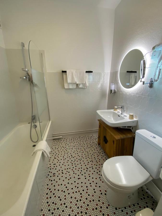Balzac Hotel Restaurant Fougères Dış mekan fotoğraf