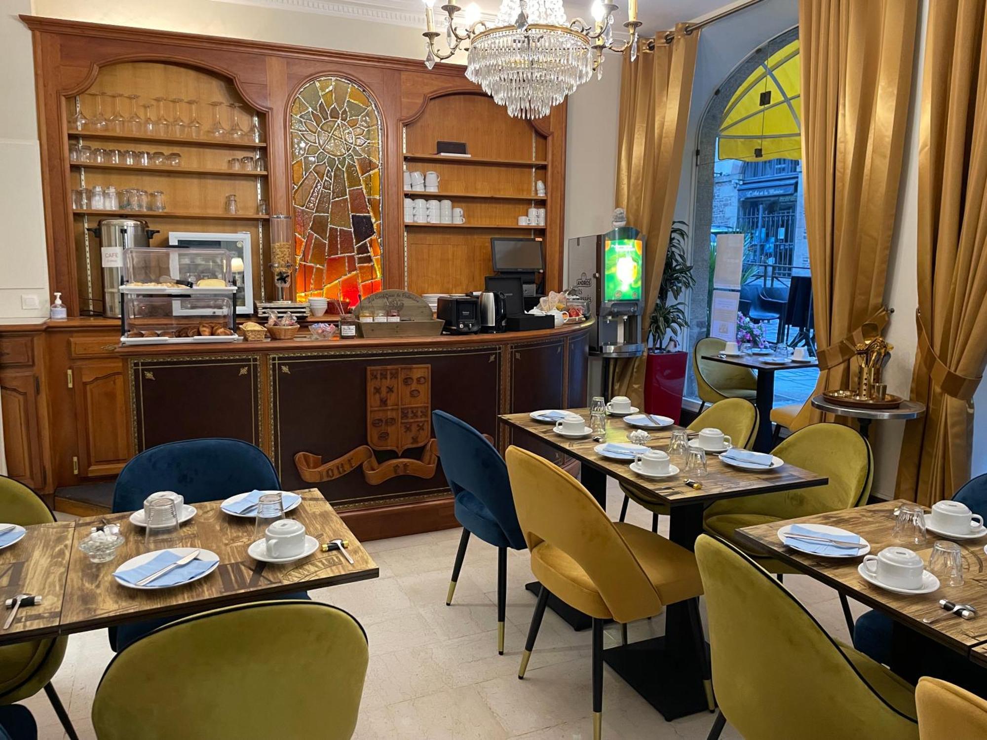 Balzac Hotel Restaurant Fougères Dış mekan fotoğraf